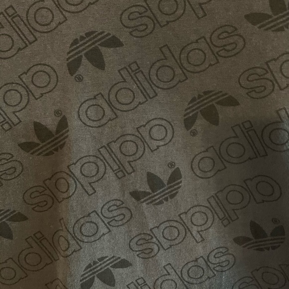 Adidas Originals T Shirt - Picture 3 of 3